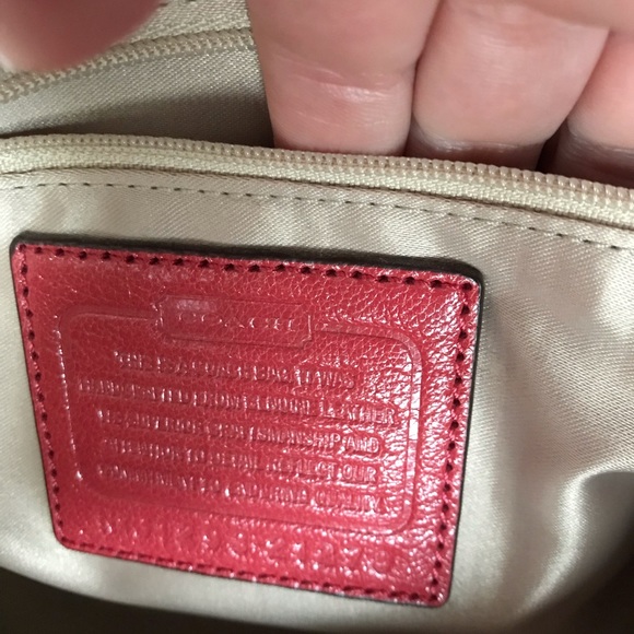 NWOT Authentic Coach purse - Picture 2 of 4